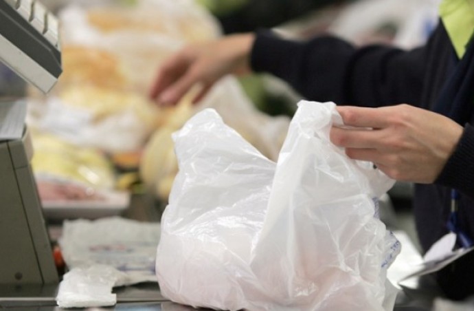 Solicitan a los comercios no entregar bolsas plásticas
