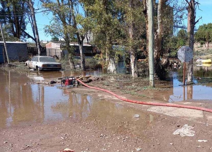 Regresaron los bomberos que viajaron a trabajar en Bahía Blanca