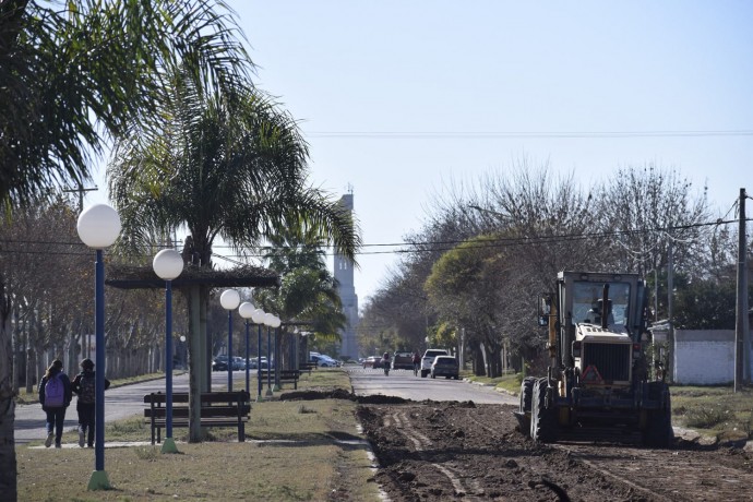 Comienzan tareas de asfaltado y reasfaltado de calles