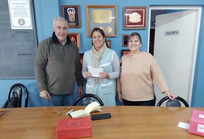 Bomberos Voluntarios entregó premios de su rifa