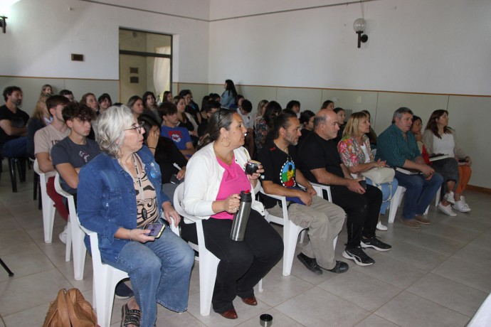 Se realizó la “Primer jornada participativa de salud y adolescencia”