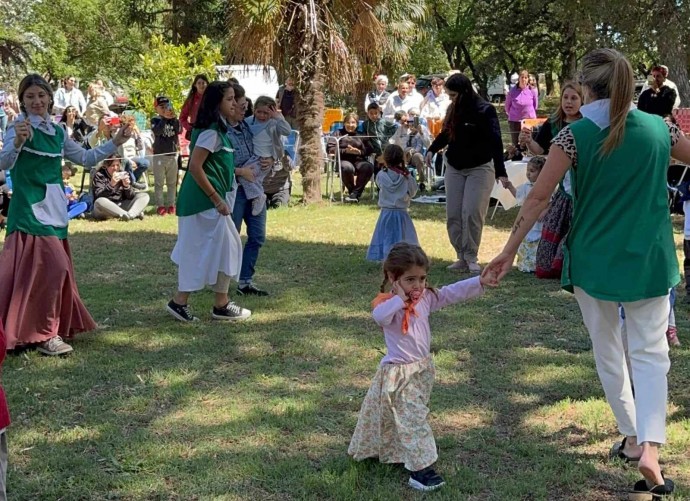 El Jardín Maternal celebró el Día de la Tradición