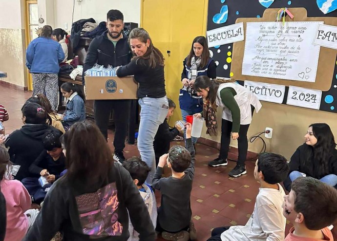 Ingeniero Thompson festejó el Día del Niño