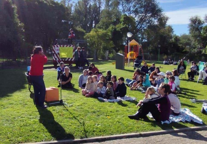 La Biblioteca Bernandino Rivadavia celebró el “Día del Libro”