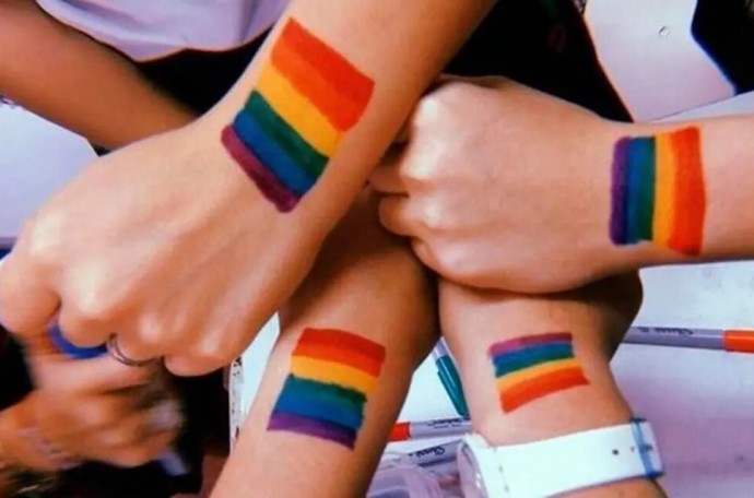 Invitan a la pintada de una senda peatonal por la diversidad sexual