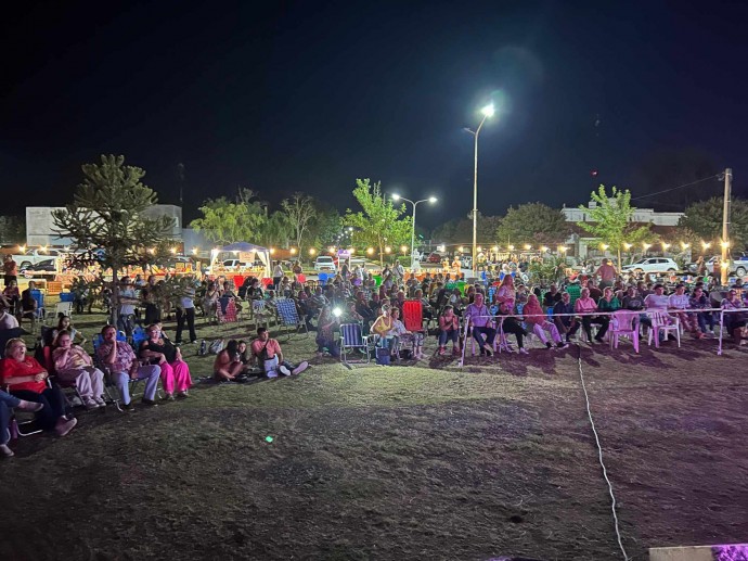 Gran concurrencia en el festival “Quenumá le canta a Quenumá”