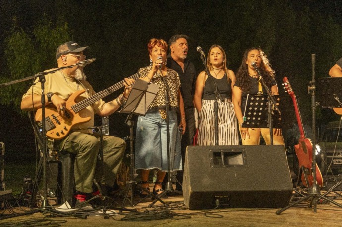 El Ensamble Municipal de Música Popular realizó el “Concierto de la esperanza”