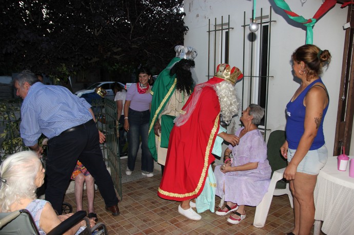 No fallan: Los Reyes Magos emocionaron otra vez a Salliqueló