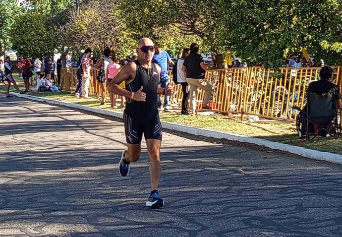 El salliquelense Hernán “Nacho” González participó del Triatlón Regional